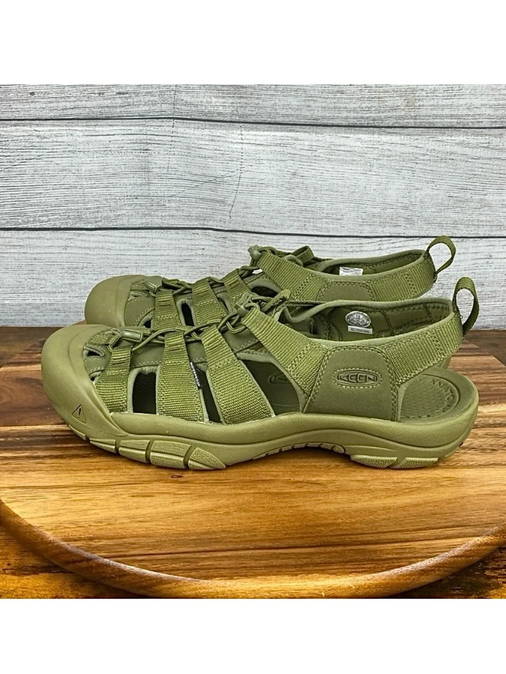 NEW Keen Newport H2 Sandals Monochrome Olive Waterproof Toe Protection Size 13
